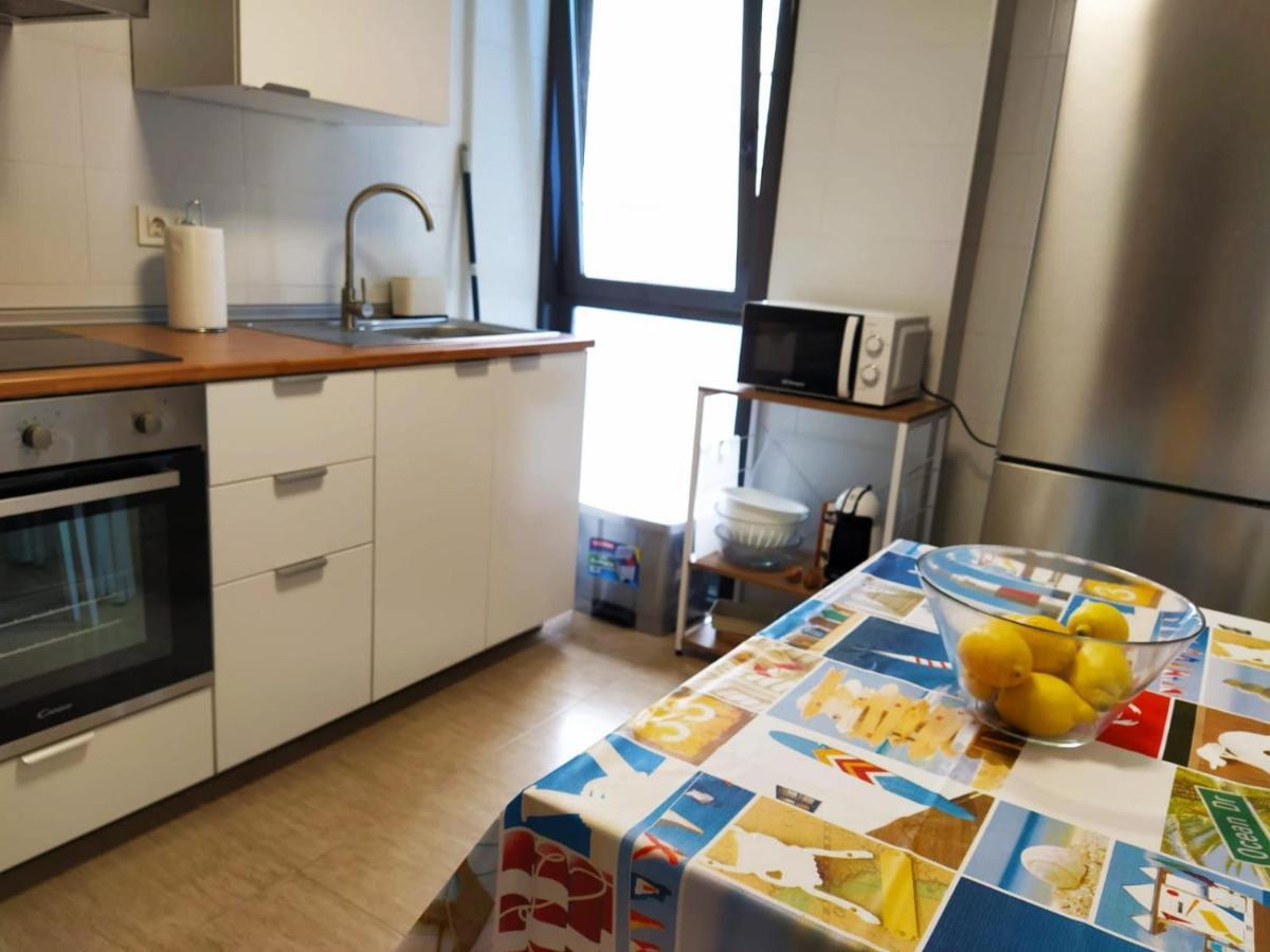 Apartamento Bolboretas Con Parking Privado Ares Exteriör bild